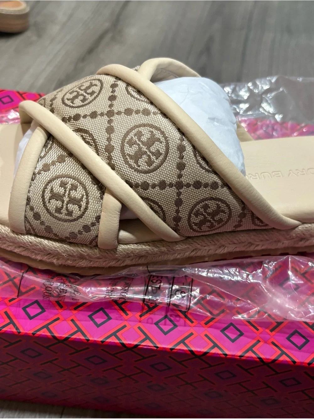 Tory Burch tory burch